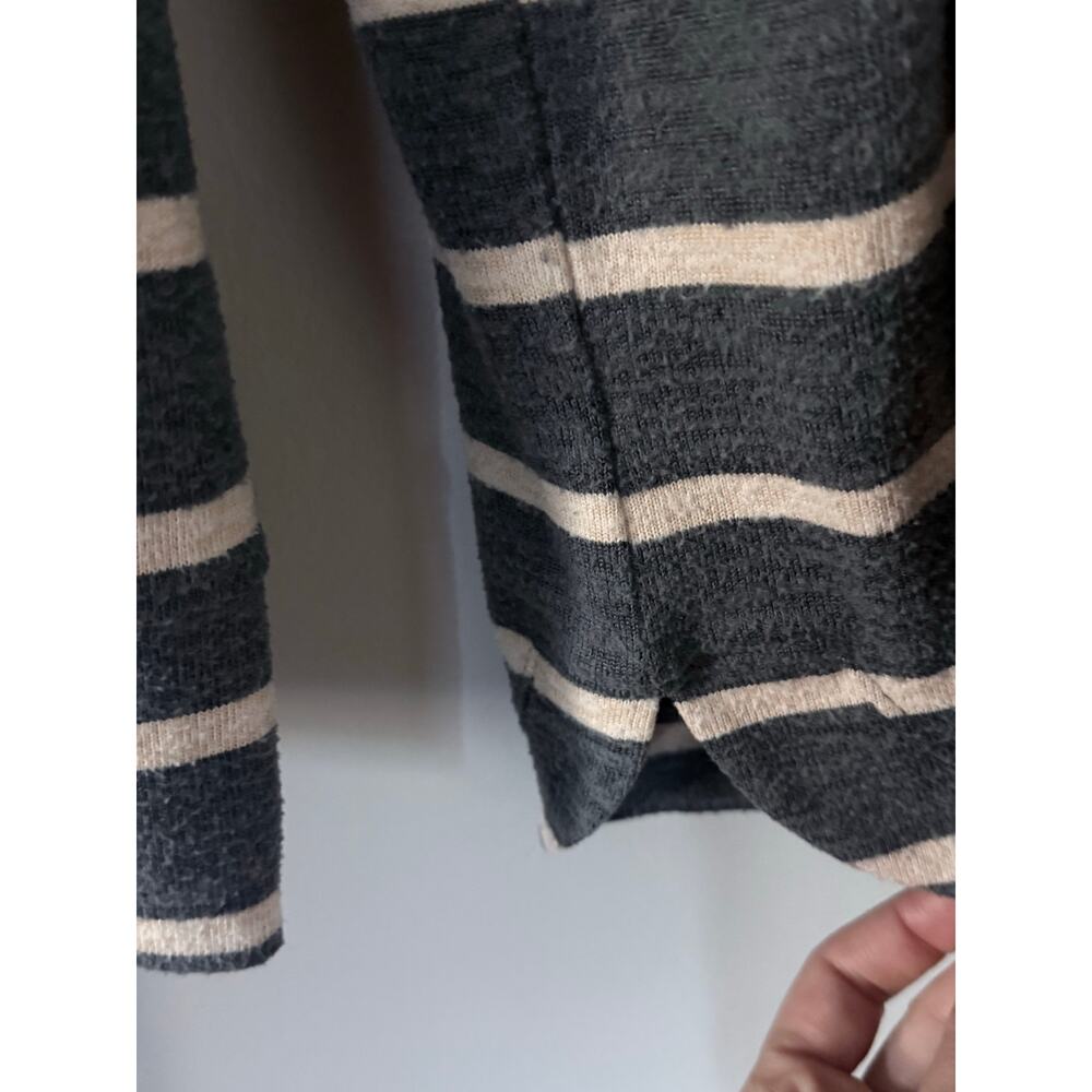 HAVEN Well Within gray cream nubby textured vneck  long sleeve loungewear top - Picture 6 of 7
